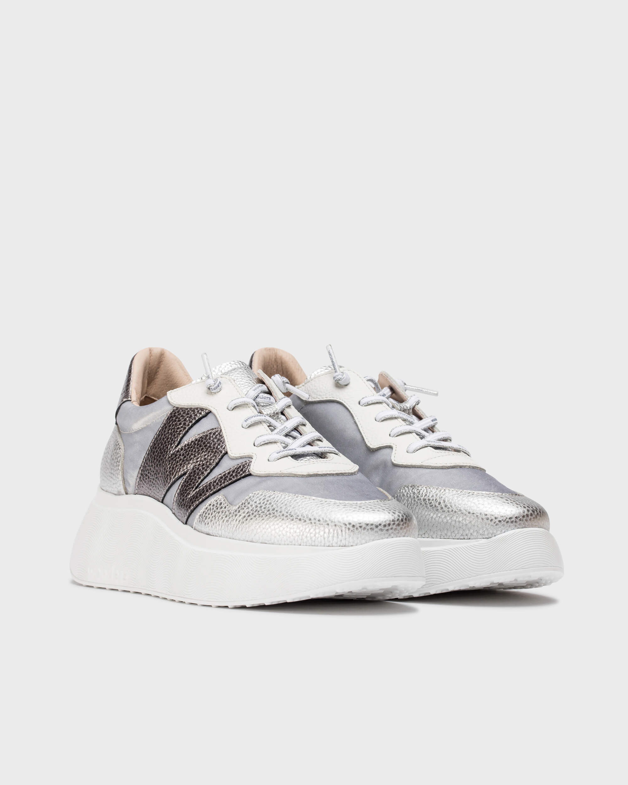 Silver ZENIT Sneakers - Galides