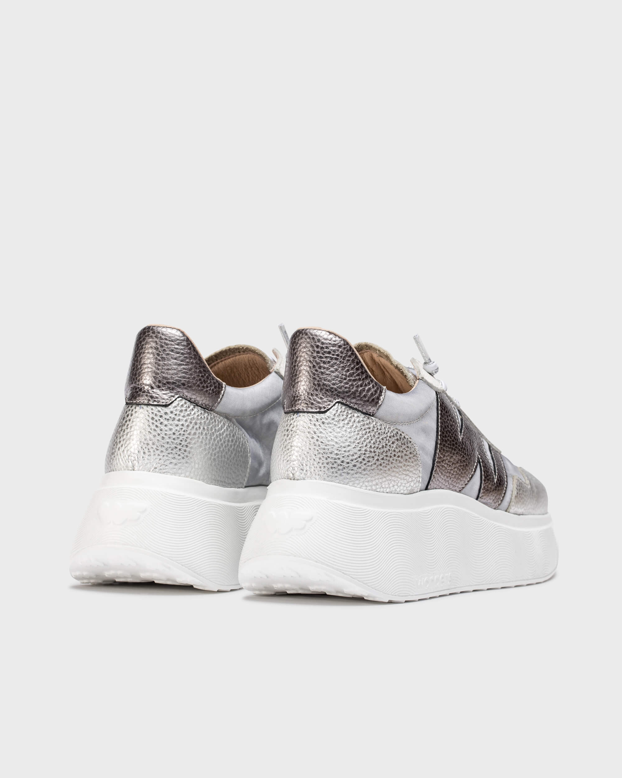 Silver ZENIT Sneakers - Galides