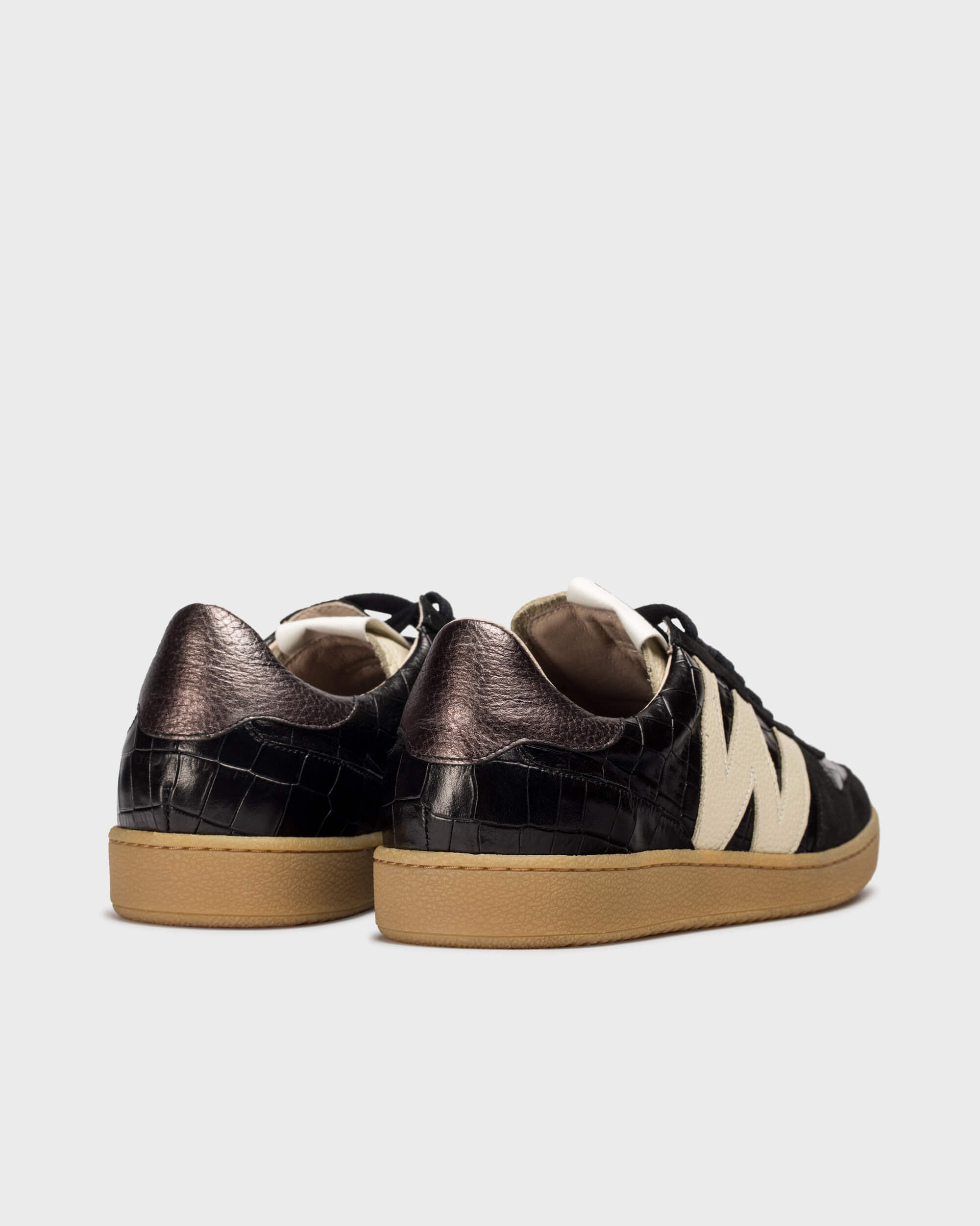 Black NUBIA 02 Sneakers
