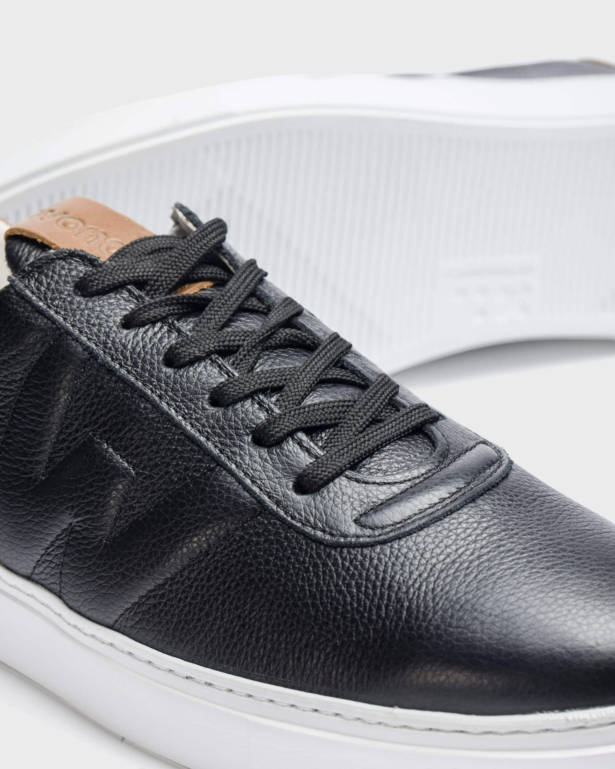 Black OLIVER Sneakers - Galides