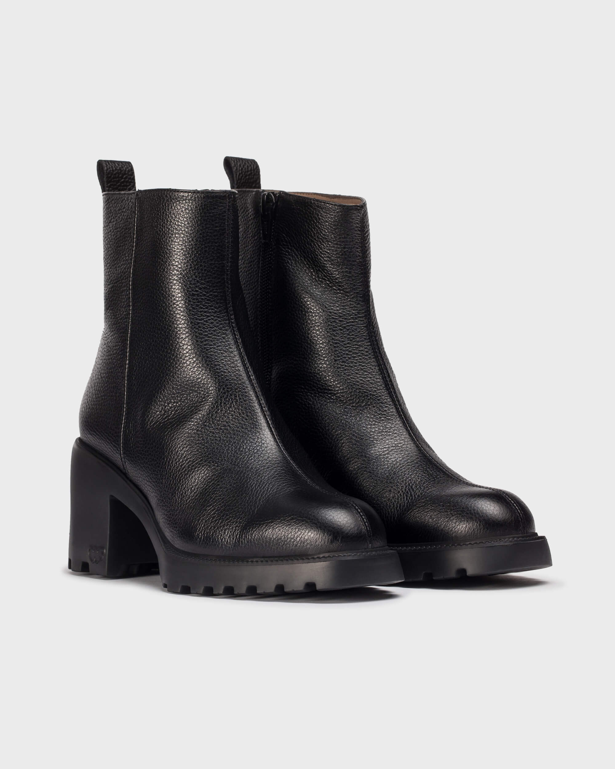 Black ILMA 05 Ankle Boots