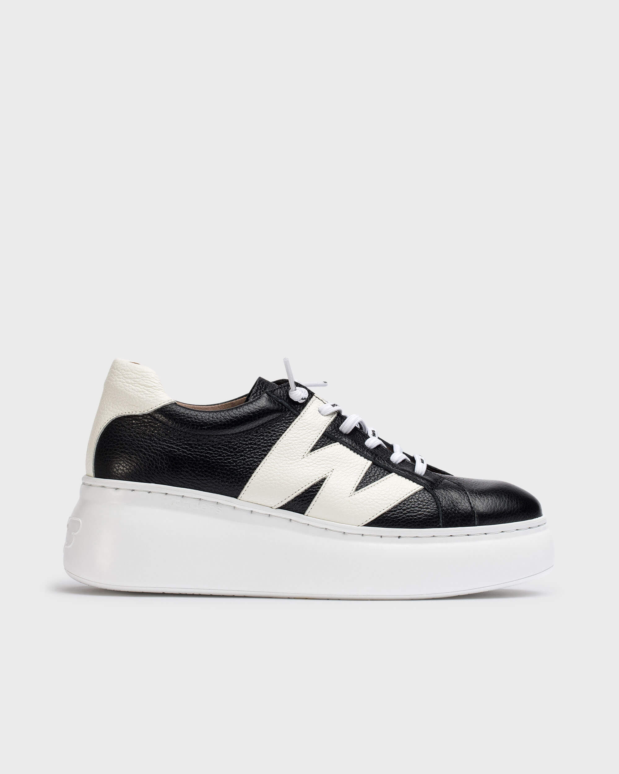 Black DORITA Sneaker - Galides