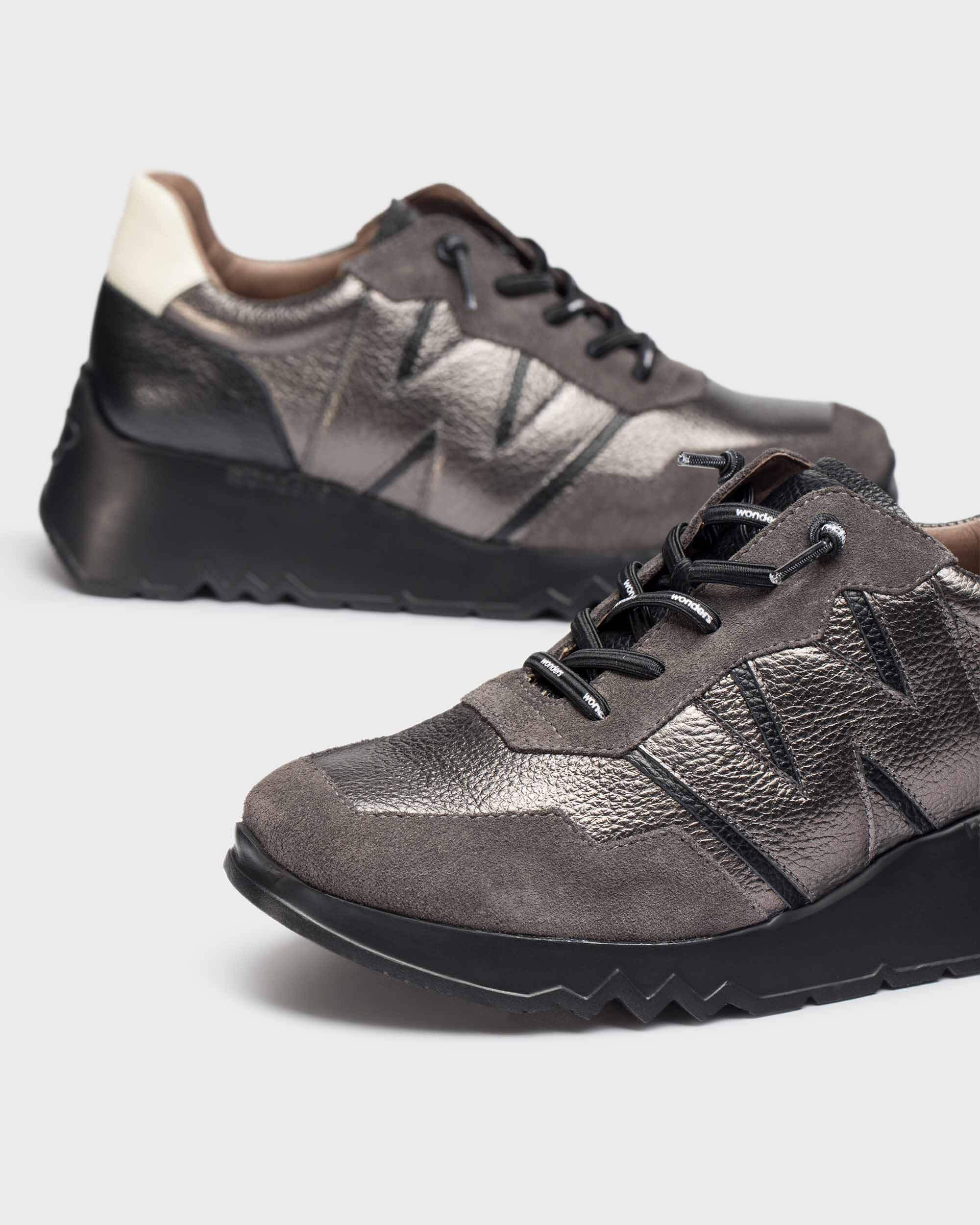 Black Track Sneaker - Galides