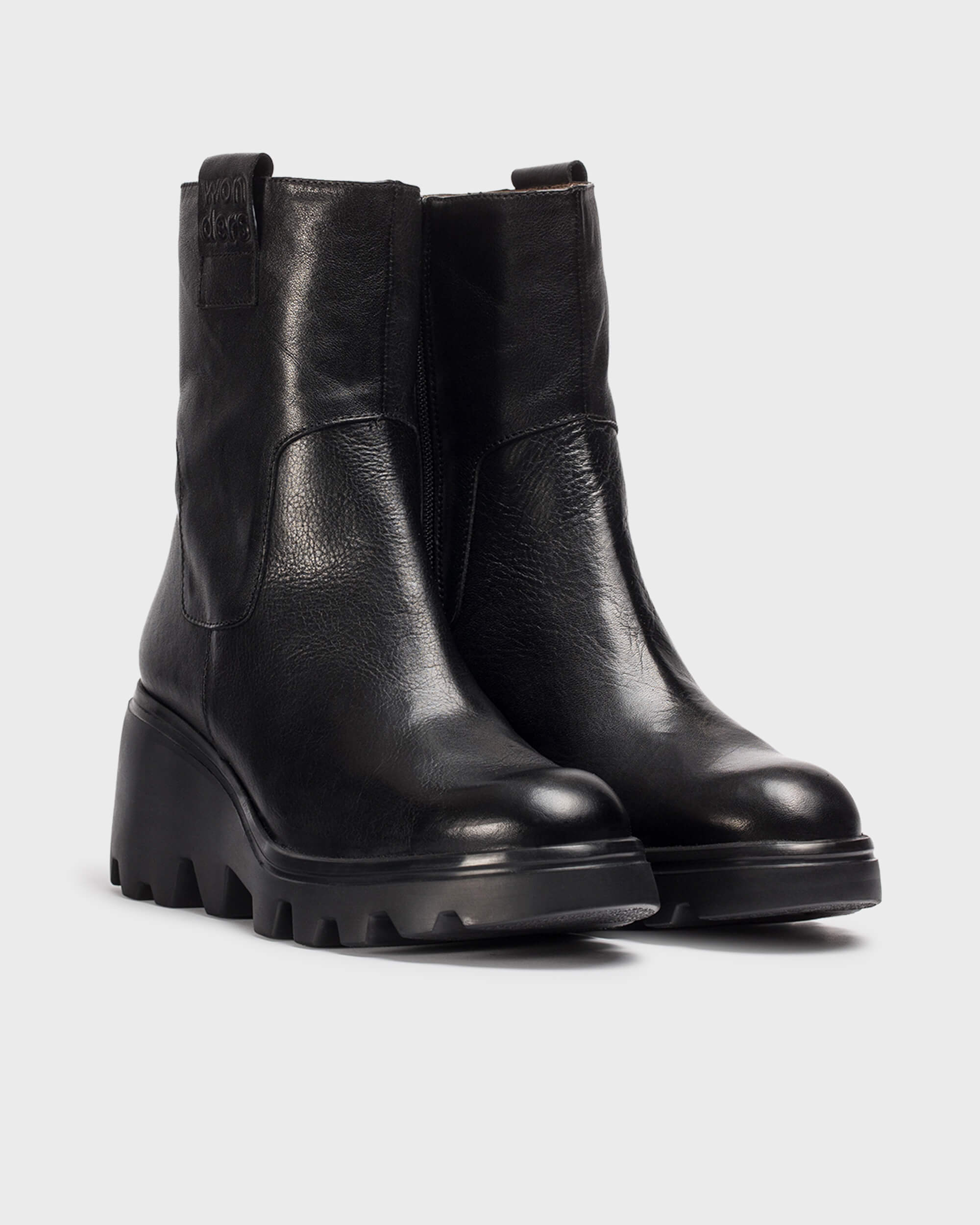 Black TORNOTO 22 Ankle boots